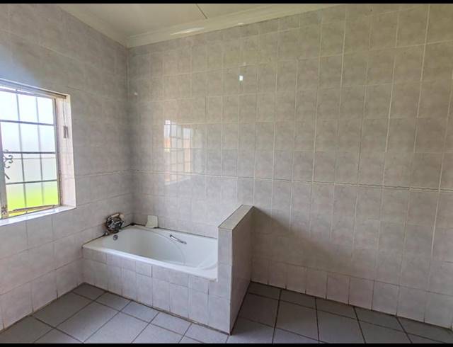 4 BEDROOM PROPERTY TO RENT IN MARAISBURG